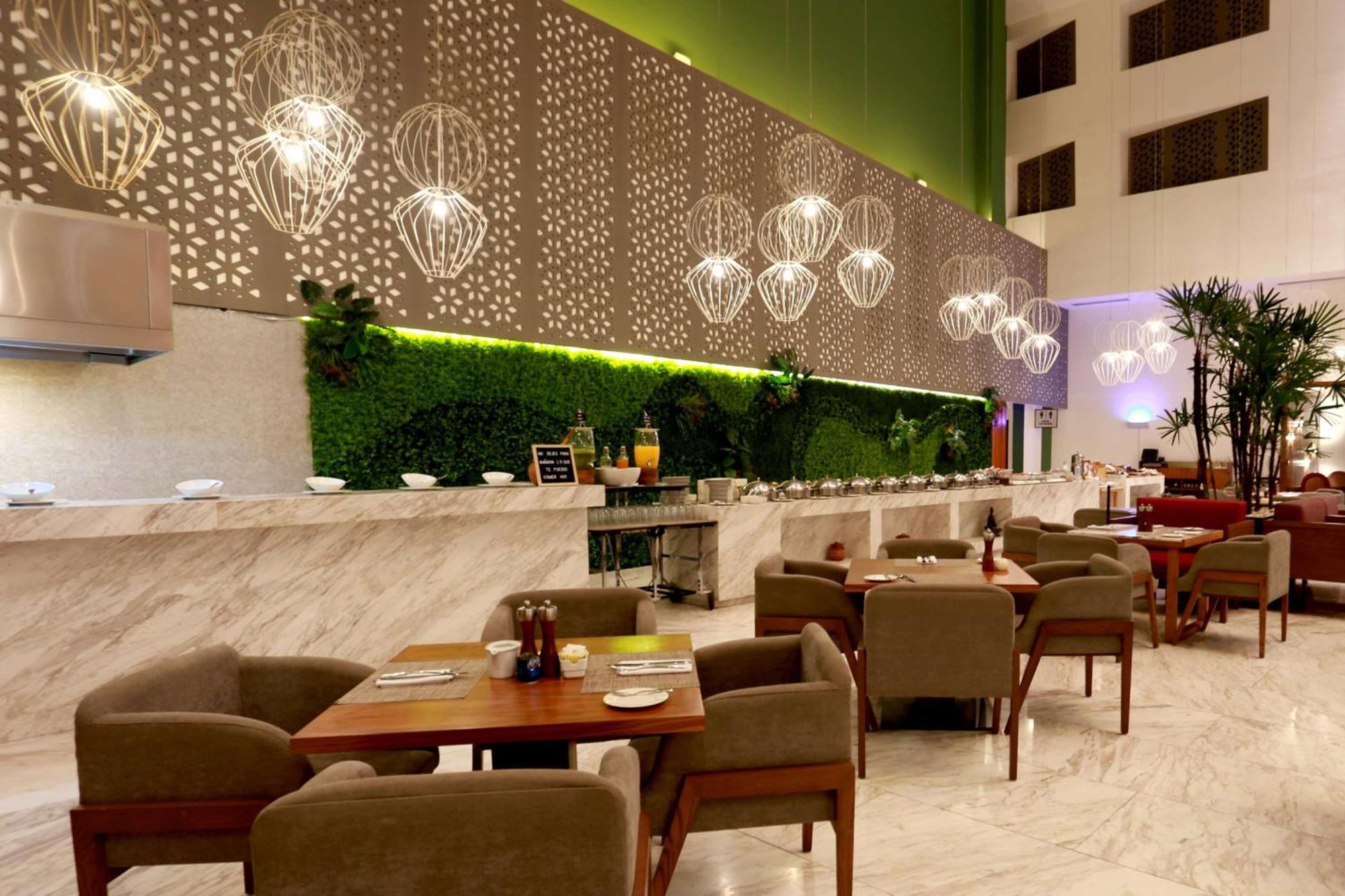 Wyndham Monterrey Ambassador Centro Hotel Exterior foto